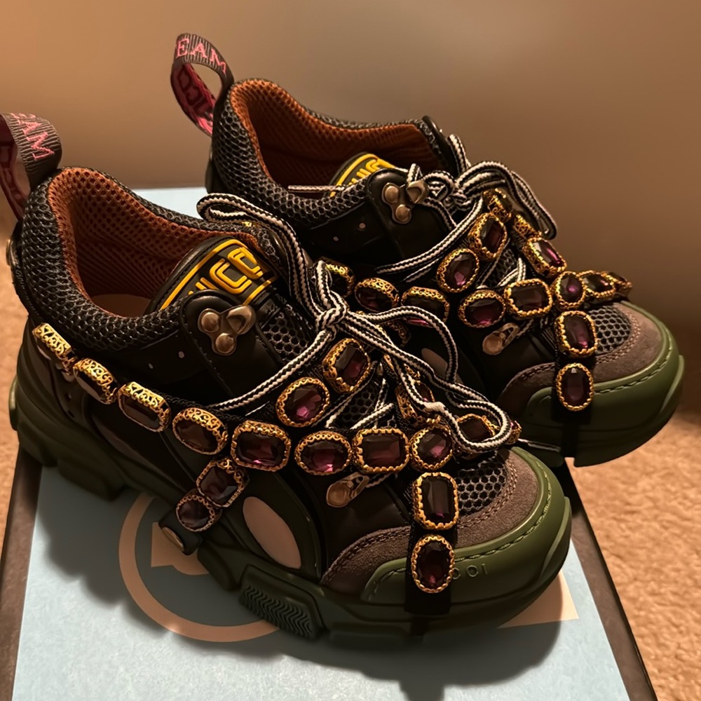 Brand New gucci sneakers!